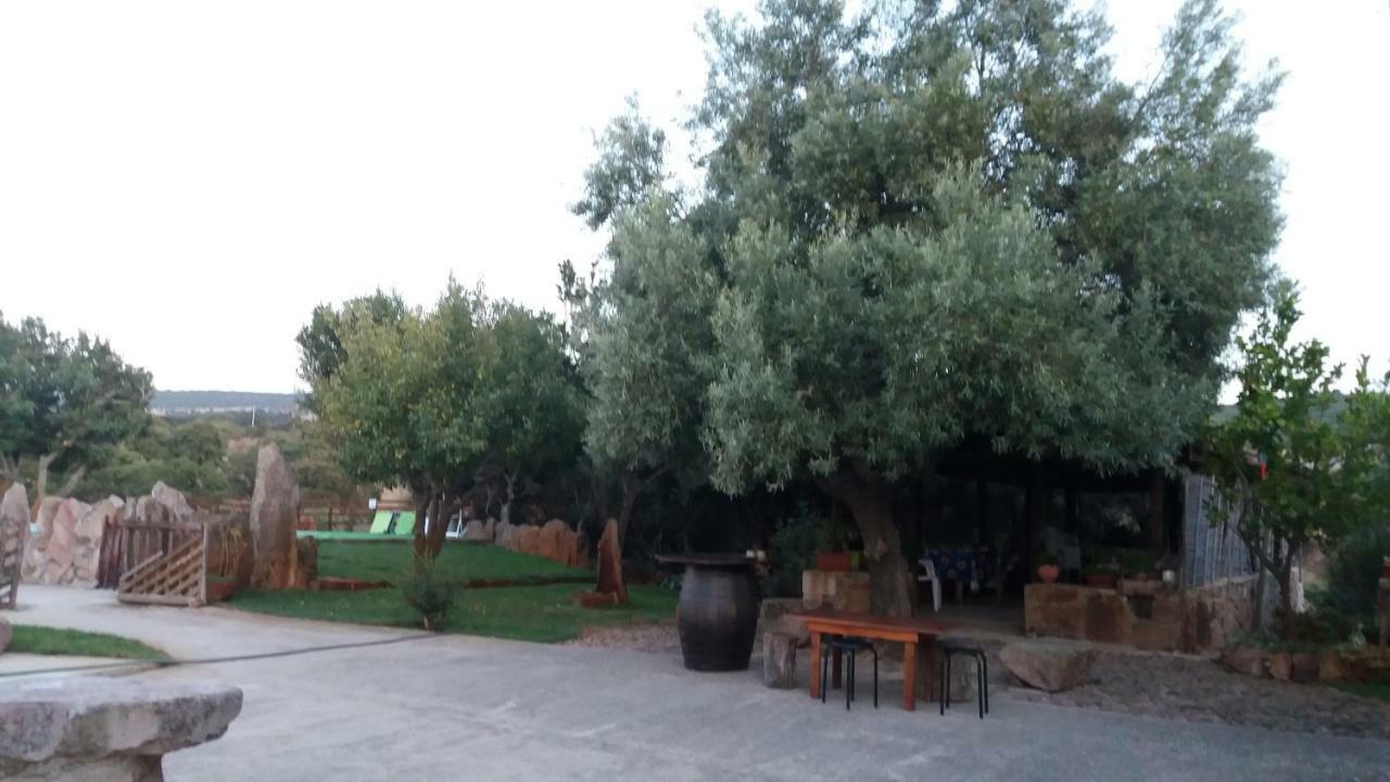 Agriturismo Sa E Padedda Mores المظهر الخارجي الصورة