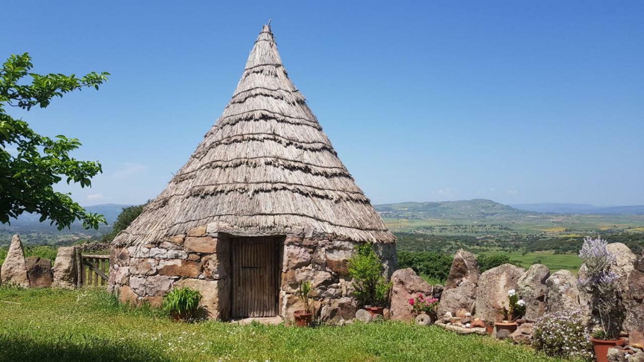 فيلا Agriturismo Sa E Padedda Mores المظهر الخارجي الصورة